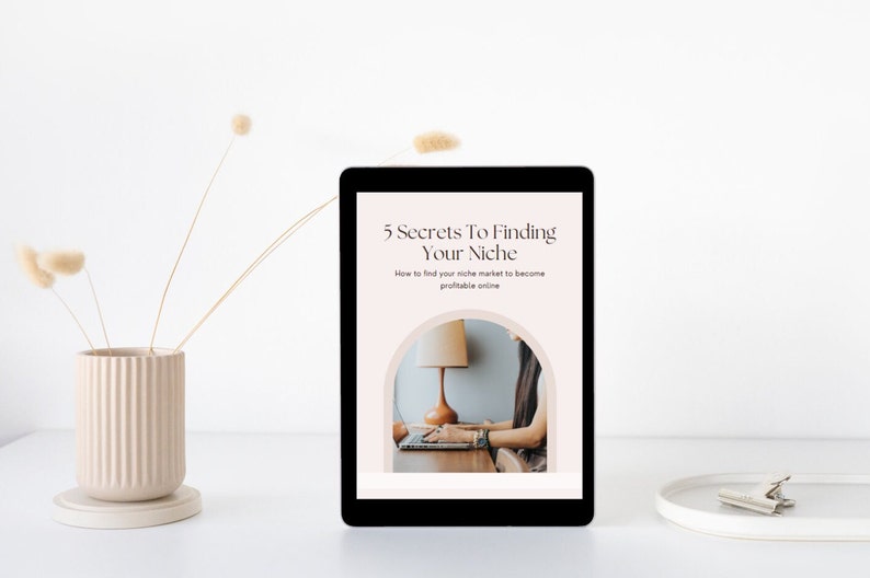 5 Secrets To Finding Your Niche eBook  Online Business eBook Guide  Make Money Online eBook  Digital Download  Online Business Niche